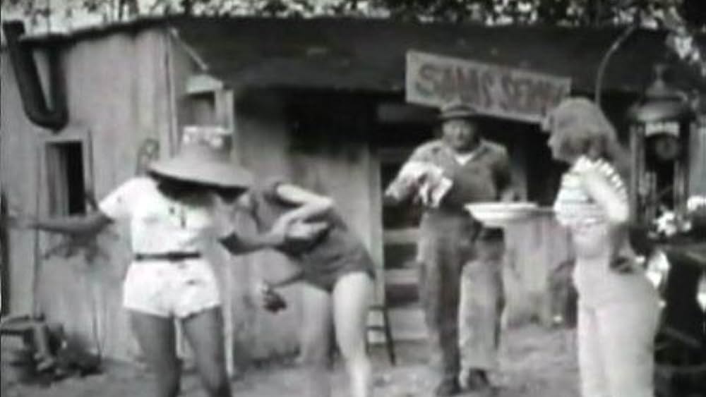 actor Louise Downe large photo