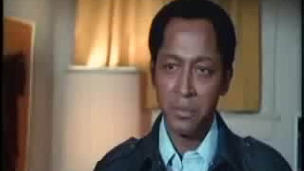 actor Lawrence Cook large photo