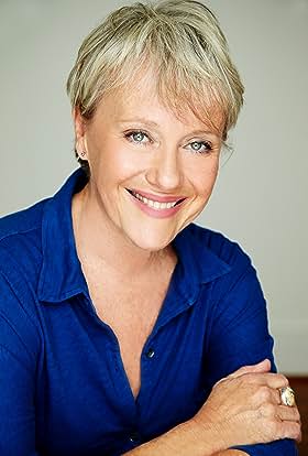 actor Elizabeth Alexander large photo