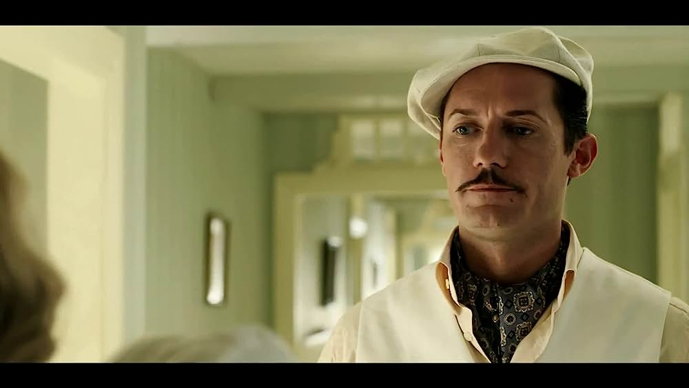 actor Anne Louise Hassing large photo