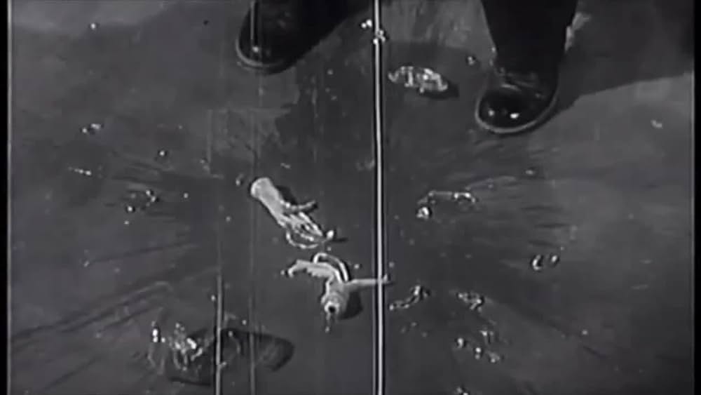 actor Tom Duggan large photo