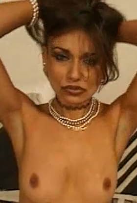 actor Lisa Marshall large photo