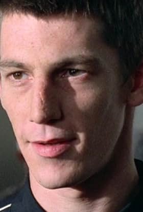 actor Tara Römer large photo