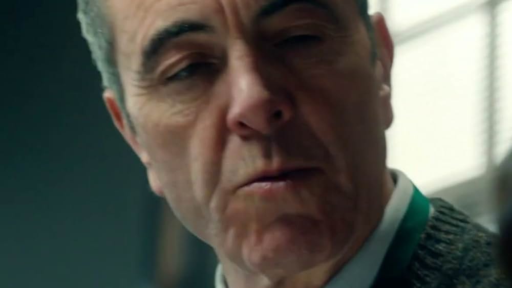 actor Peter Ballance large photo