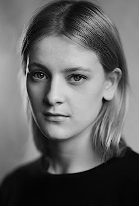 actor Phia Saban large photo