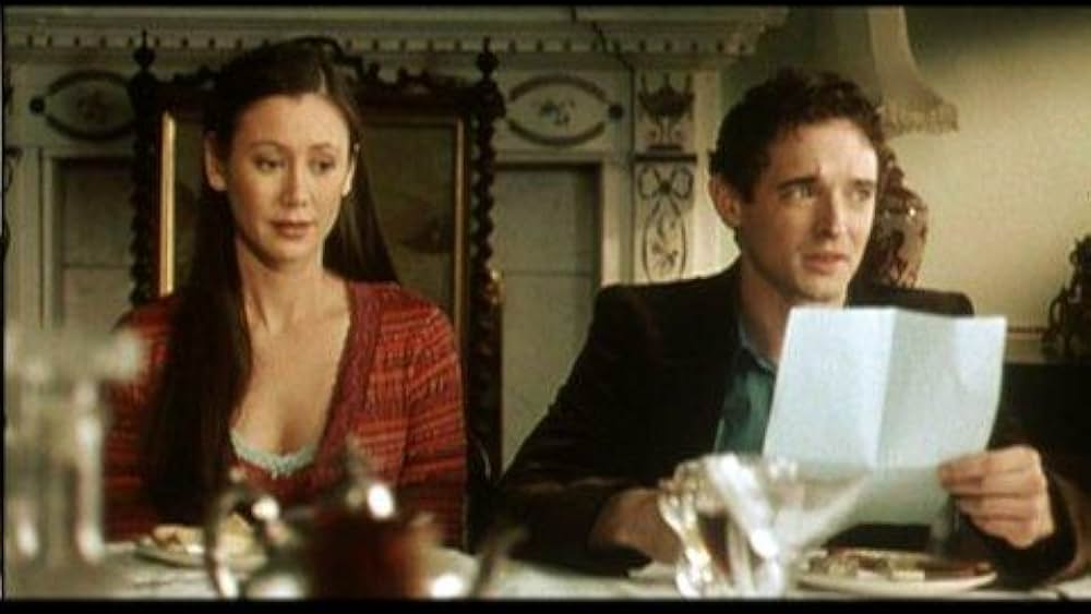 actor Dawn Bradfield large photo