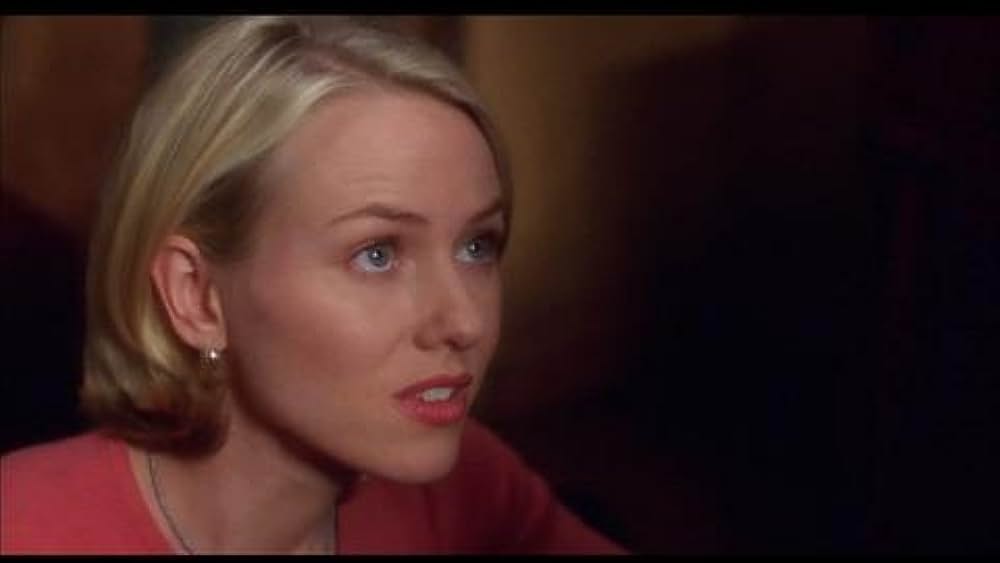 actor Maya Bond large photo