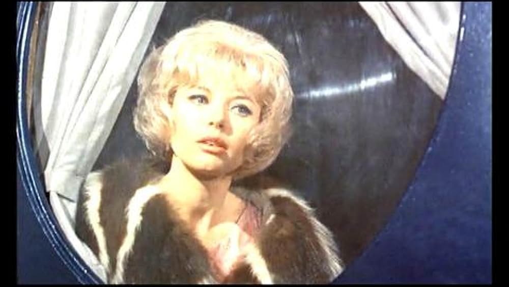 actor Michael Brennan large photo