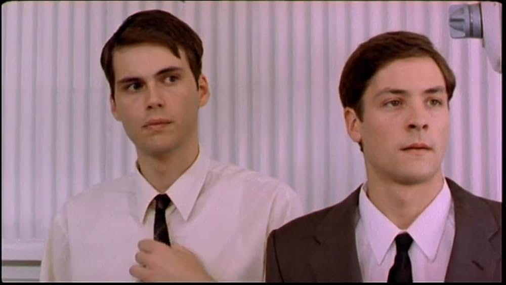 actor Roberto Hoyas large photo