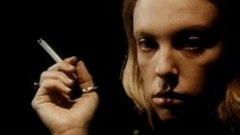 actor Mairead McKinley large photo