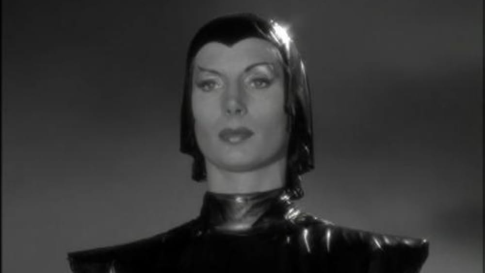 actor Stuart Hibberd large photo