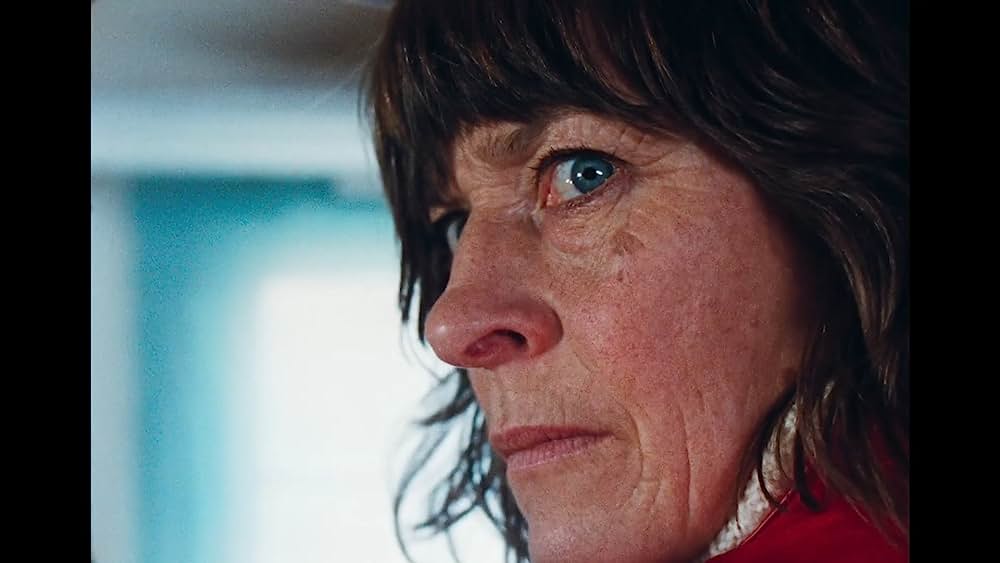 actor Mary Woodvine large photo