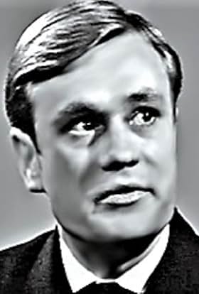 actor Michael Danvers-Walker large photo