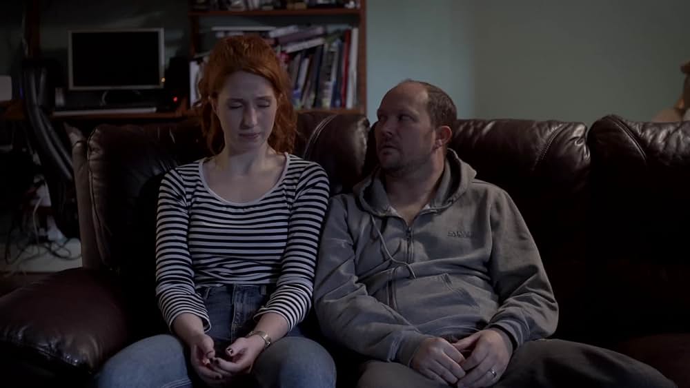 actor Katie McKenna large photo