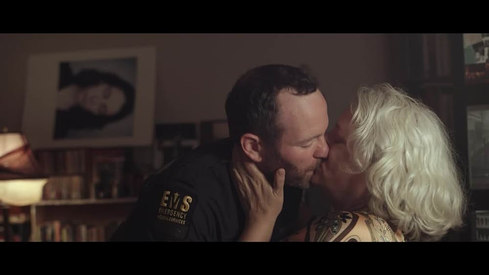 actor Astrid Van Wieren large photo