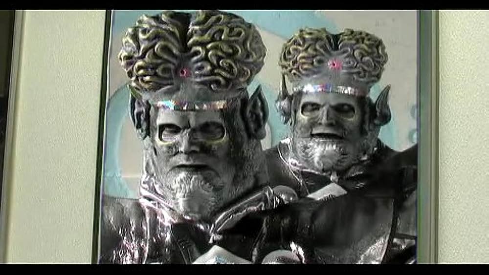 actor Troy Bryant large photo