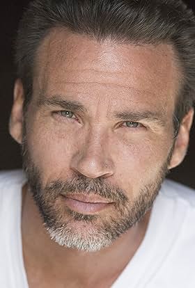 actor Kane Schirmer large photo