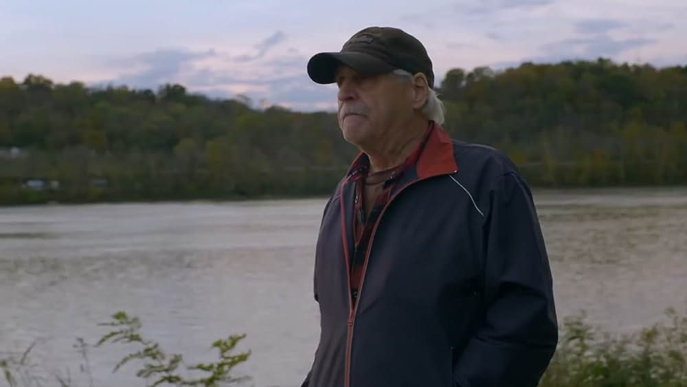 actor Sue Bailey large photo