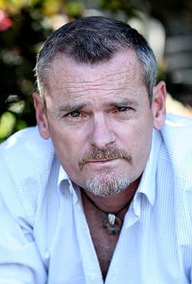 actor Joe Simpson large photo