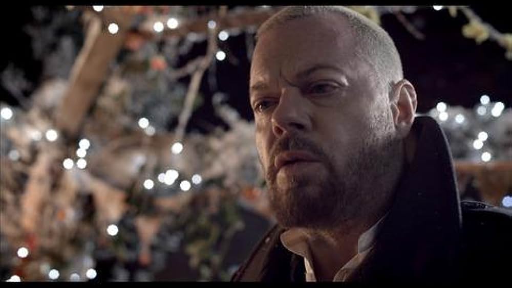 actor Chloe Newsome large photo