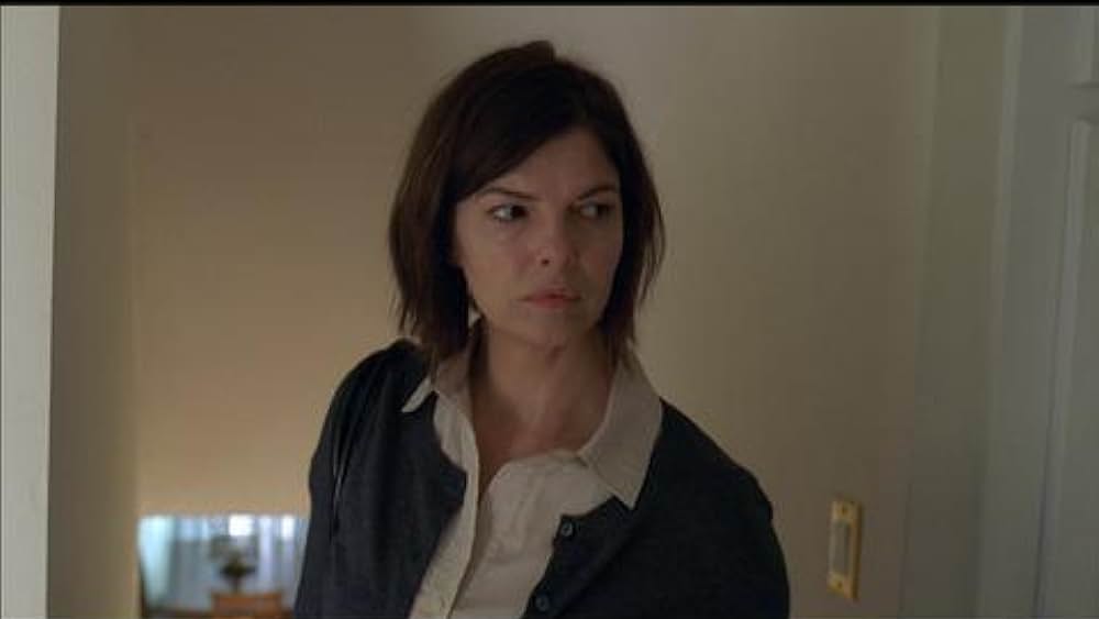 actor Emily Cline large photo