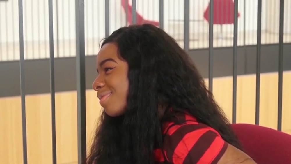 actor Laila Burton large photo