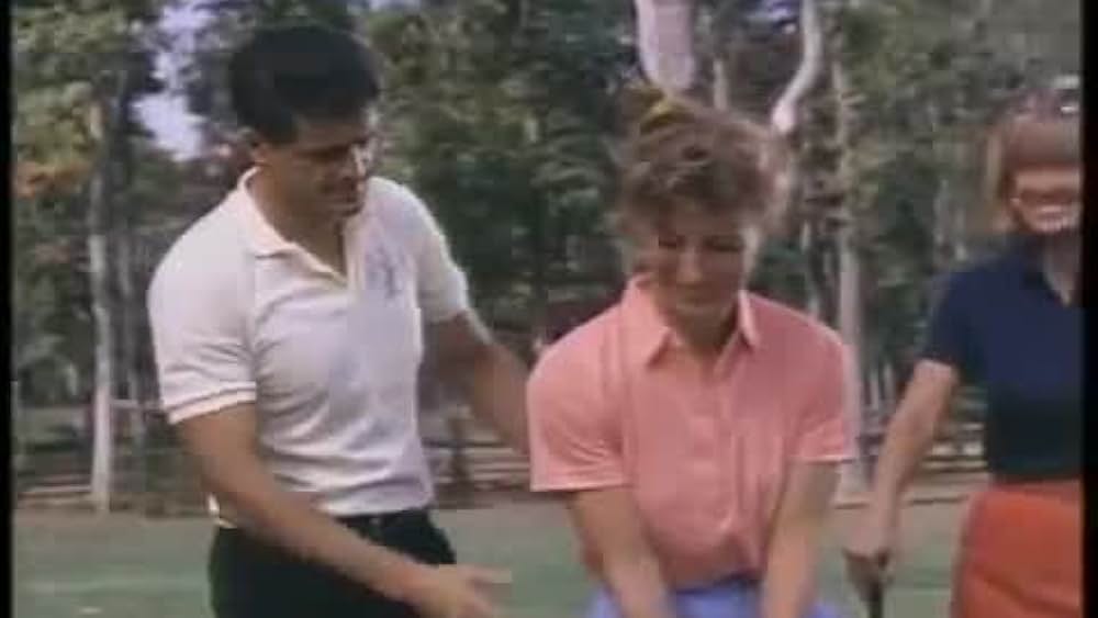 actor Holly Stevenson large photo