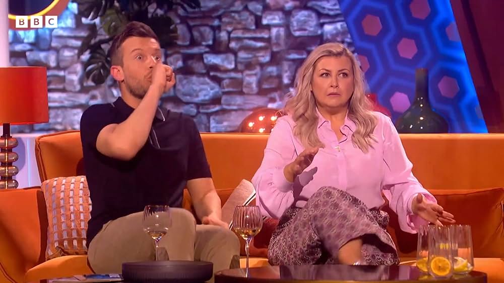 actor Rosie Ramsey large photo