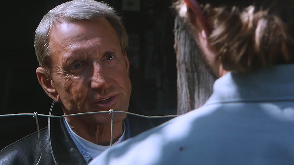 actor Kimberley Warnat large photo