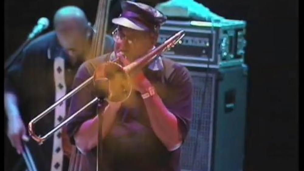 actor E.J. Rodriguez large photo