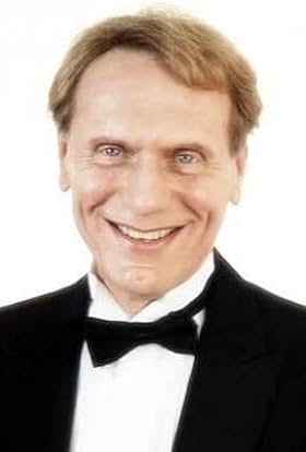 actor Johnny Mask large photo