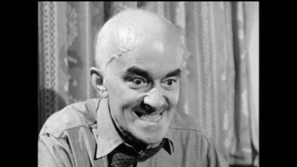 actor Albert Cadabra large photo