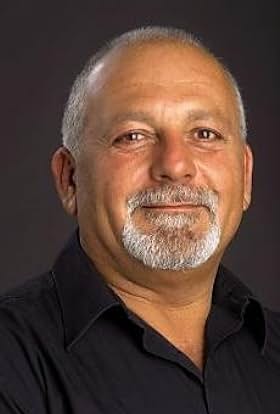 actor Zev Eleftheriou large photo