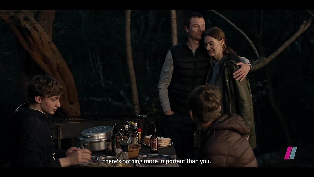 actor Thoko Ntshinga large photo