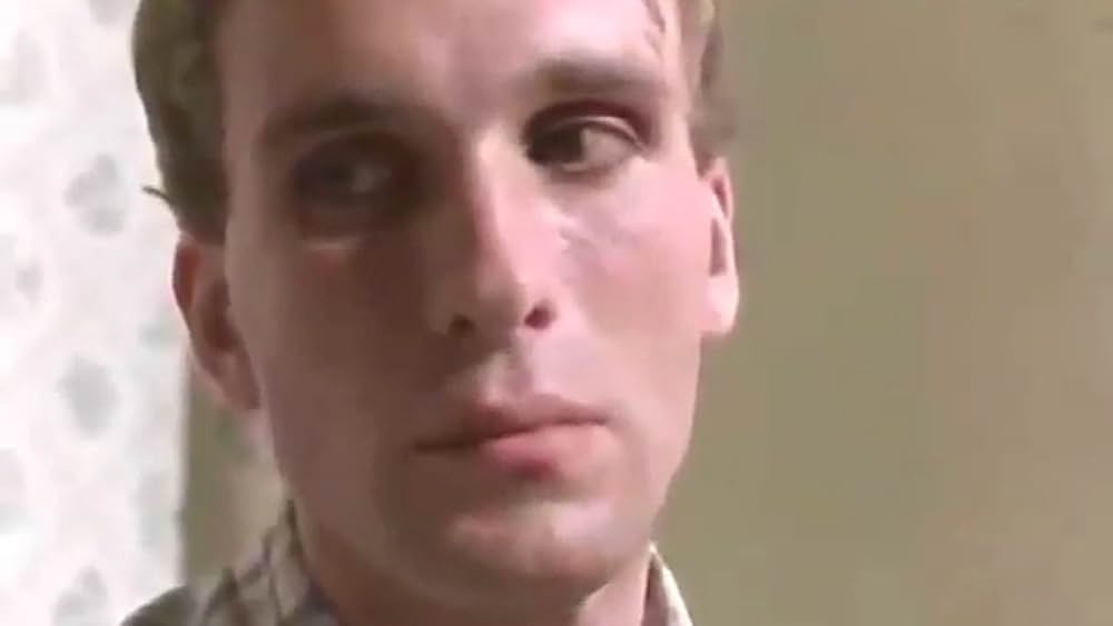 actor Alice Levitt large photo