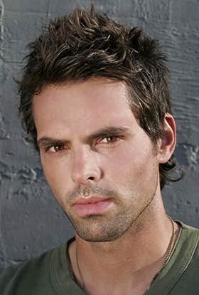 actor Jason Thompson large photo