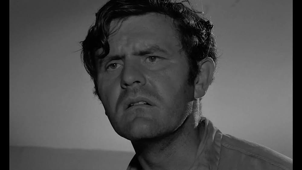 actor Larue Hall large photo