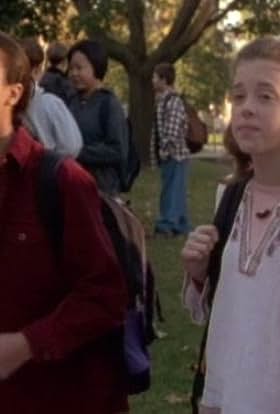 actor Nicole Dicker large photo