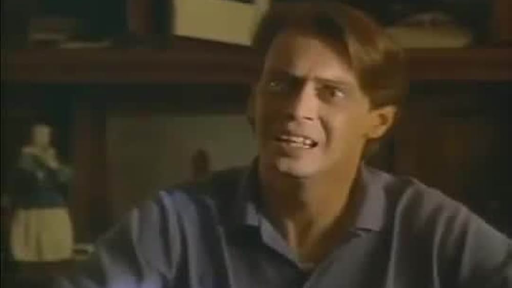 actor Harper Roisman large photo