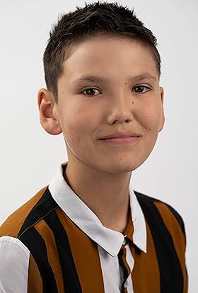 actor Michael Podemski-Bedard large photo