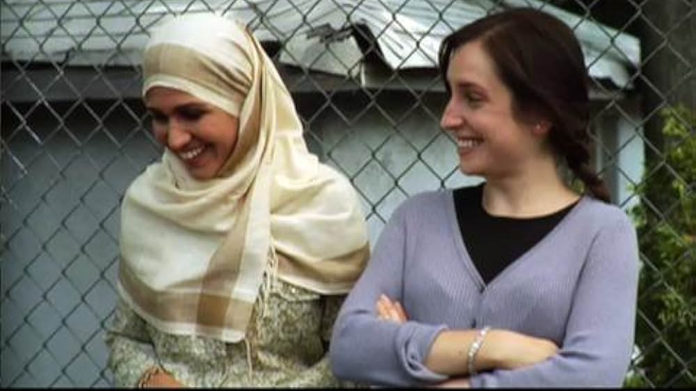 actor Sarah Lord large photo