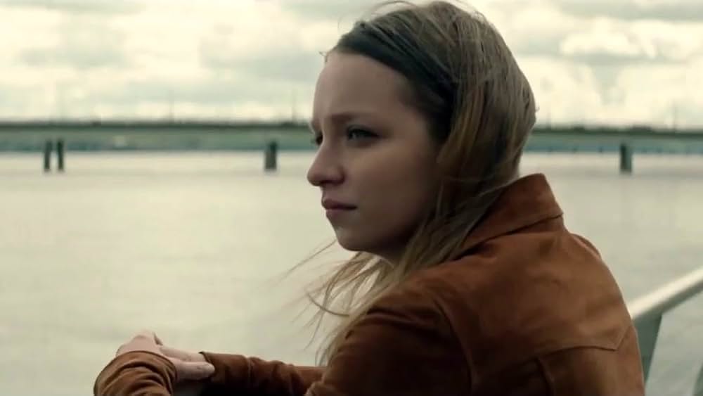 actor Andrea Hart large photo