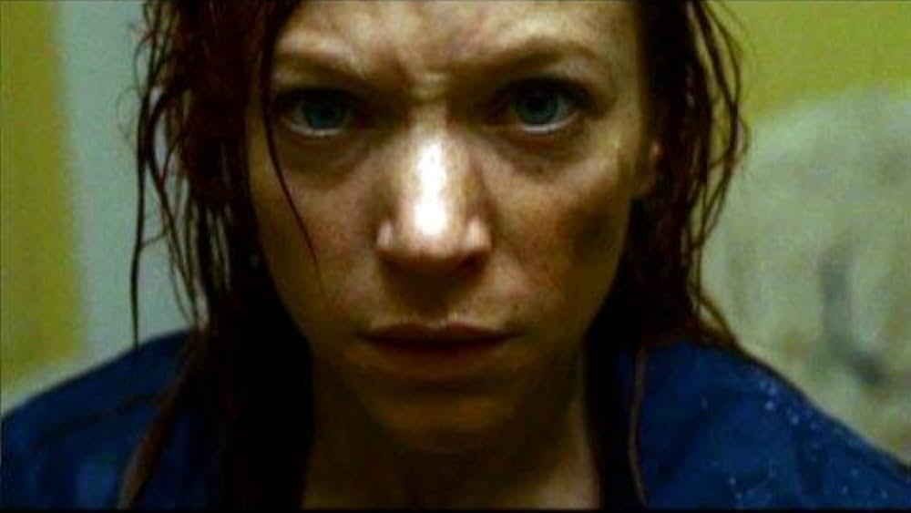 actor Nina Muschallik large photo