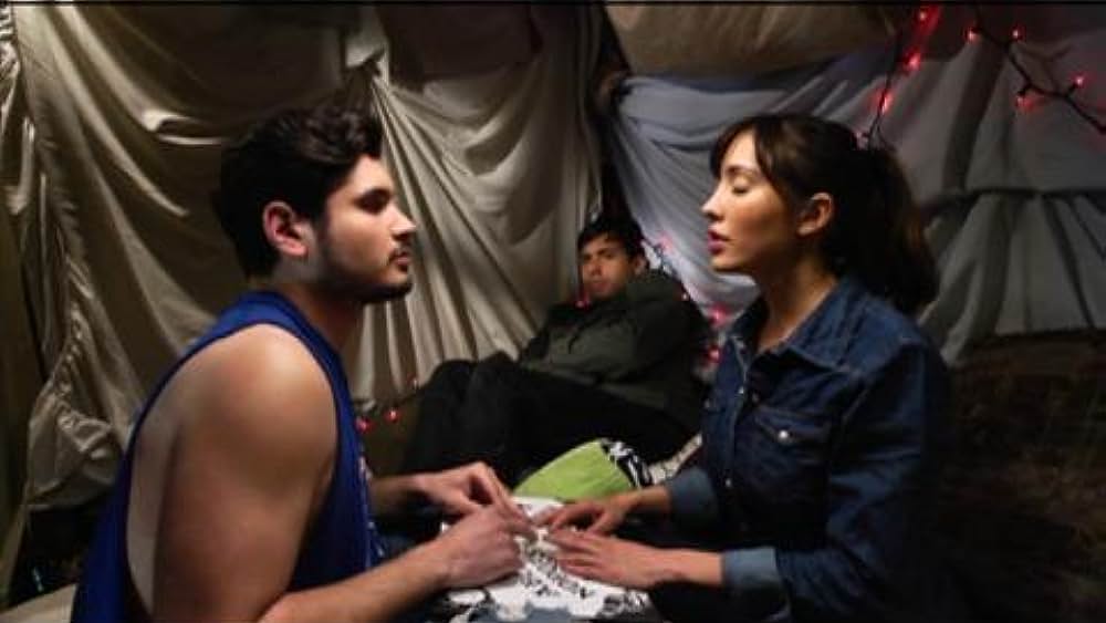 actor Sarah Chapman large photo