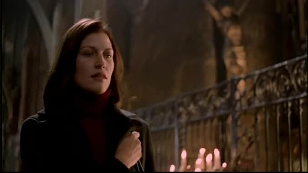 actor Erica Prior large photo