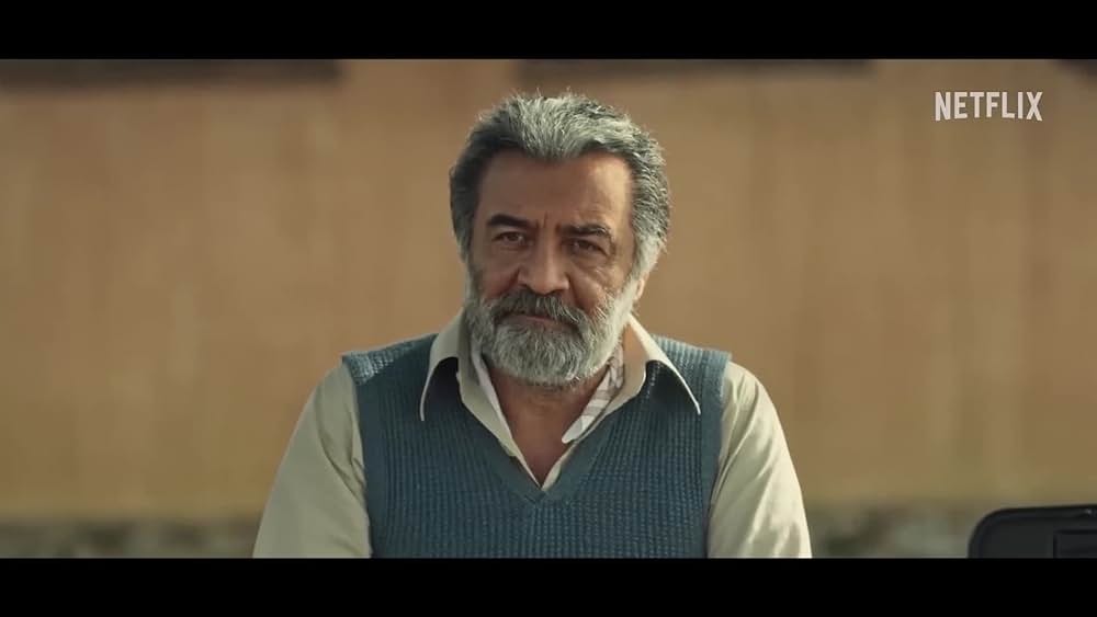 actor Sevval Balkan large photo