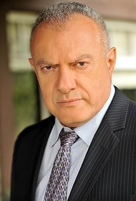 actor Shaun T. Benjamin large photo