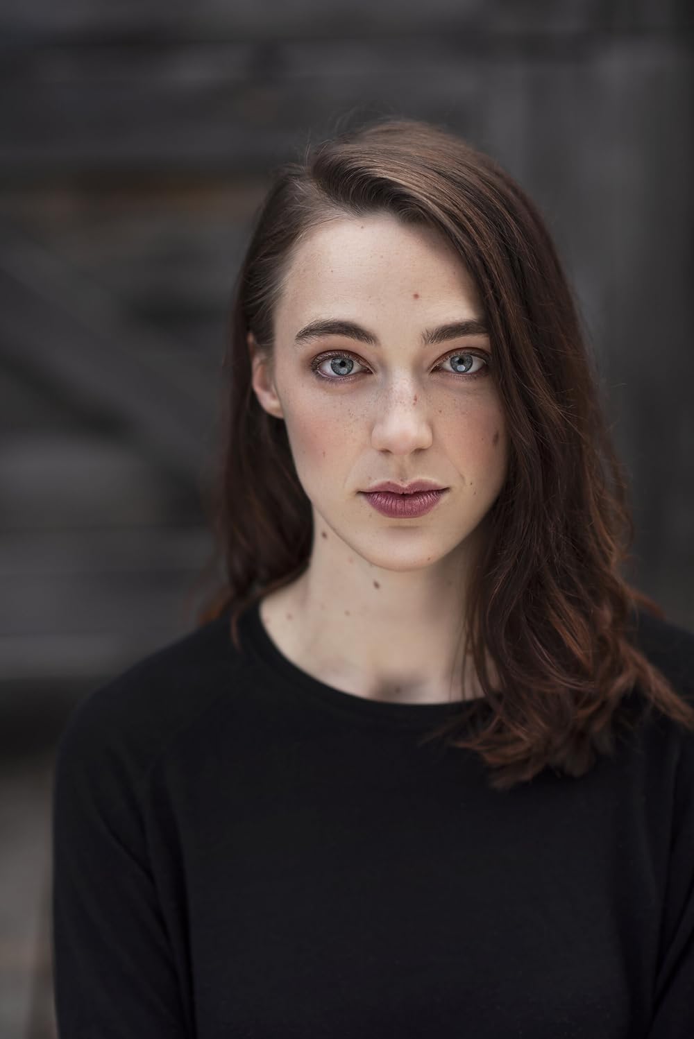 actor Isabel Bennett large photo