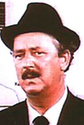 actor Willie Fennell large photo