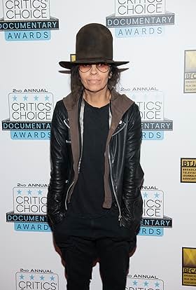 actor Linda Perry large photo